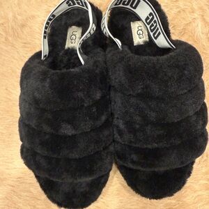 UGG Fluff Yeah slides